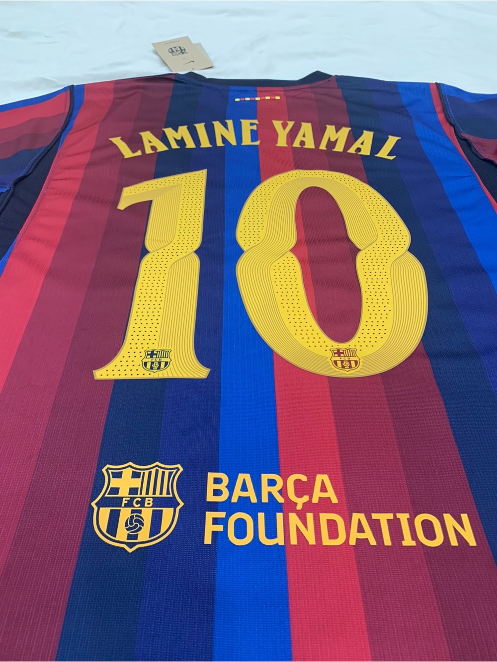 FC Barcelona Lamine Yamal #10 - Picture 2 of 6
